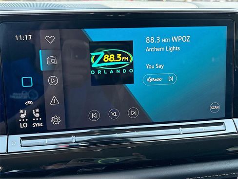 Used 2025 Volkswagen Atlas SE image 14