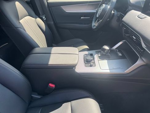 New 2026 MAZDA CX-90 3.3 Turbo w/ Preferred Package AWD/4WD image 13