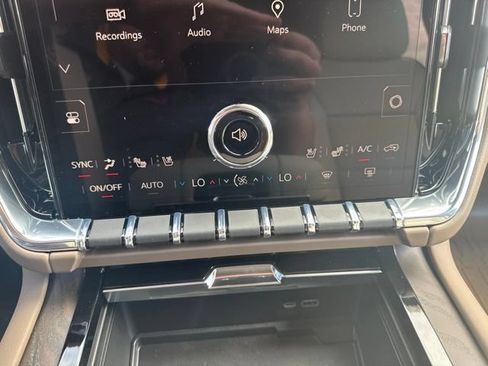 New 2026 GMC Yukon Denali w/ Sun & Power Step Package AWD/4WD image 9