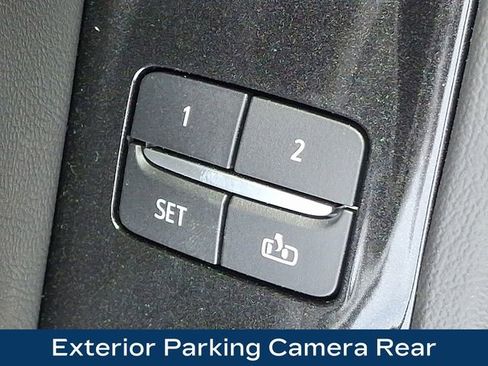 Used 2024 Cadillac Escalade ESV Premium Luxury image 31