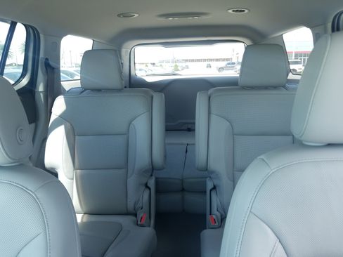 Used 2018 GMC Acadia SLT FWD image 19