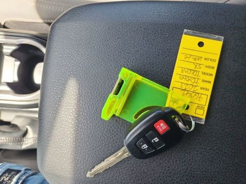 Used 2023 Toyota Tacoma SR w/ SR Convenience Package image 30