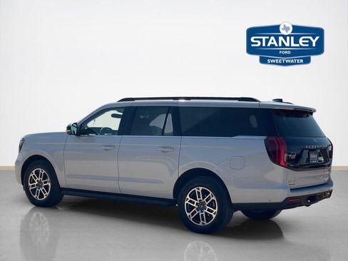 Used 2025 Ford Expedition Max Active RWD image 5