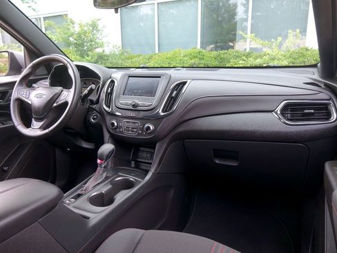 Used 2024 Chevrolet Equinox RS FWD image 7