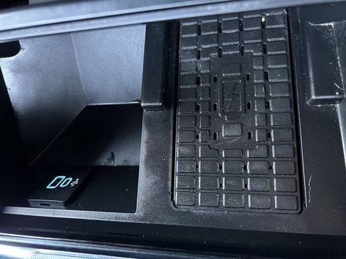 Used 2023 Ford F250 Lariat w/ Chrome Package image 43