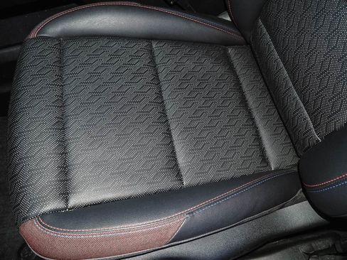 Certified 2025 Chevrolet Equinox RS w/ Safety and Technology Package image 25