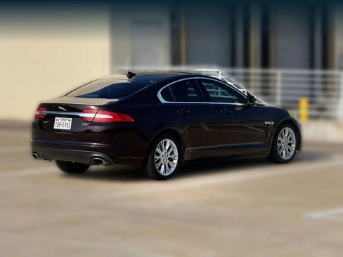 Used 2013 Jaguar XF 3.0 RWD image 7