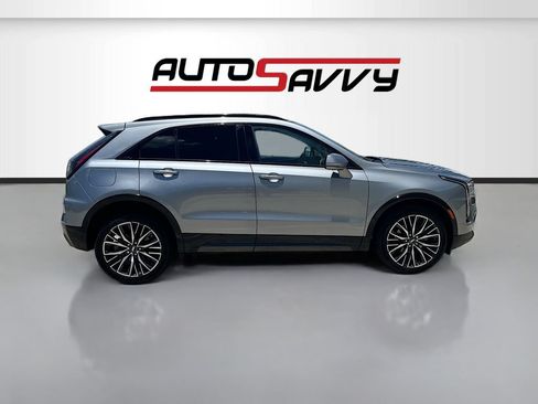 Used 2025 Cadillac XT4 Sport FWD image 8