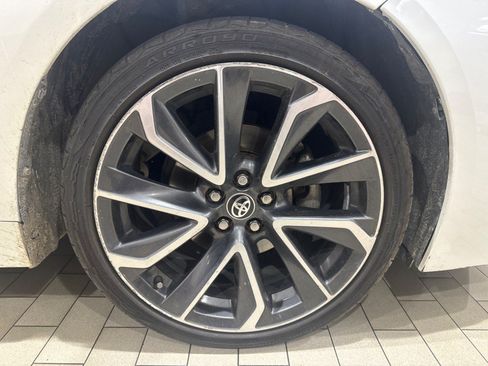 Used 2020 Toyota Corolla SE FWD image 5