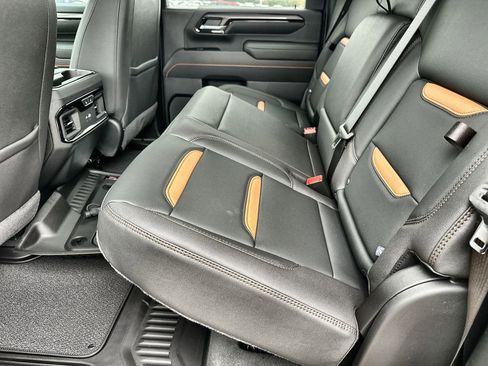 New 2026 GMC Sierra 2500 AT4 w/ AT4 Premium Plus Package AWD/4WD image 16