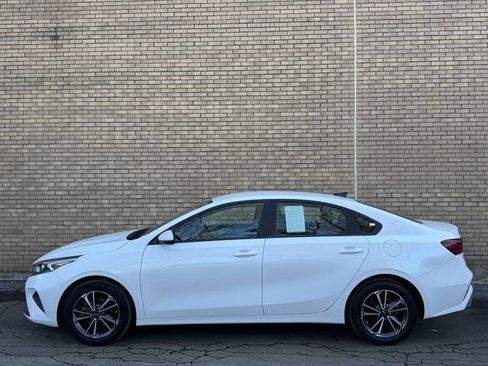 Used 2022 Kia Forte LXS image 25