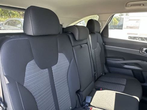 Certified 2026 Kia Sorento LX FWD image 26