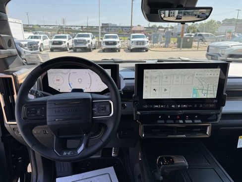New 2025 GMC Hummer EV 2X w/ LPO, Illumination Package image 16