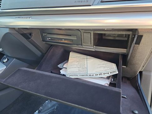 Used 2020 Audi Q5 2.0T Premium w/ Titanium Sport Package image 21