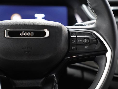 Certified 2023 Jeep Grand Cherokee Altitude image 20