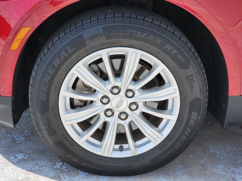 Used 2019 Cadillac XT5 FWD image 13