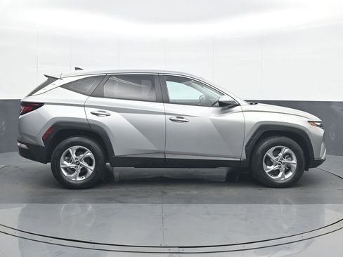 Used 2023 Hyundai Tucson SE image 7