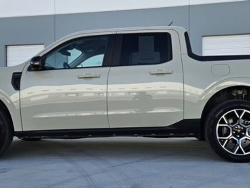 Used 2025 Ford Maverick Lariat w/ 4K Tow Package image 2