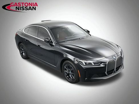 Used 2025 BMW i4 eDrive40 image 22