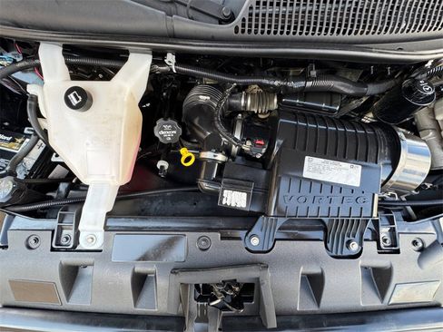 Used 2017 Chevrolet Express 2500 image 9