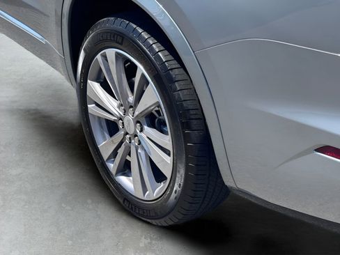 Used 2025 Cadillac XT6 Premium Luxury AWD/4WD image 12
