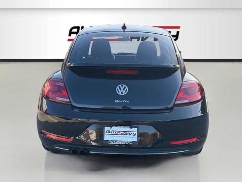Used 2019 Volkswagen Beetle 2.0T SE image 6