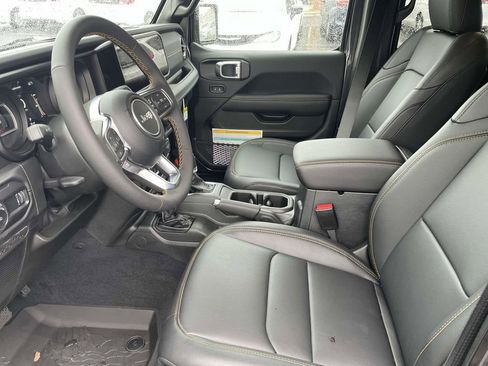 New 2025 Jeep Wrangler Sahara w/ Safety Group AWD/4WD image 23