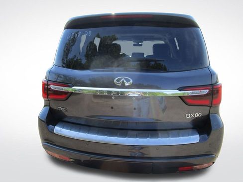 Used 2024 INFINITI QX80 Luxe RWD image 9