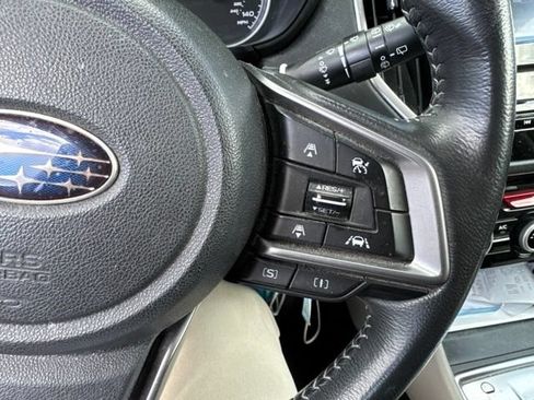 Used 2019 Subaru Forester Premium AWD/4WD image 6