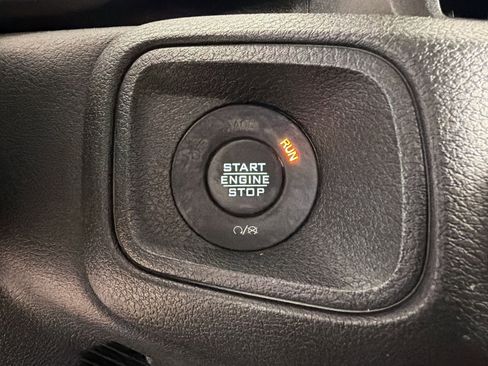 Used 2024 Jeep Wrangler Willys image 24