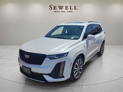 New 2025 Cadillac XT6 Sport w/ Technology Package