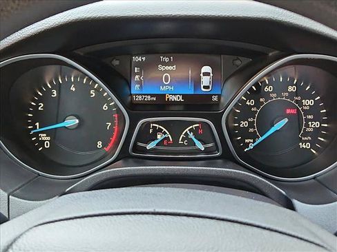 Used 2016 Ford Focus SE FWD image 11
