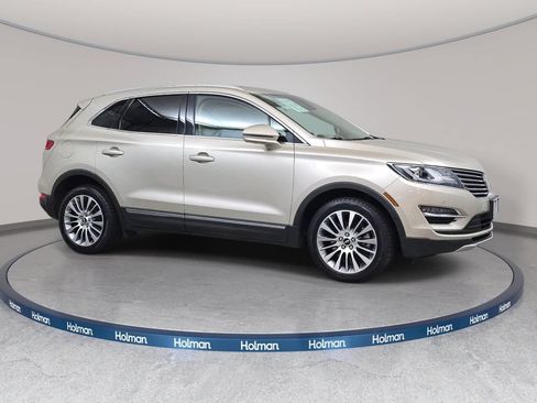 Used 2017 Lincoln MKC Reserve AWD/4WD image 4