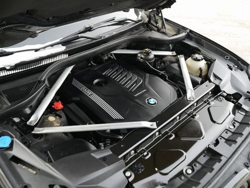 Used 2020 BMW X7 xDrive40i w/ Luxury Seating Package image 51