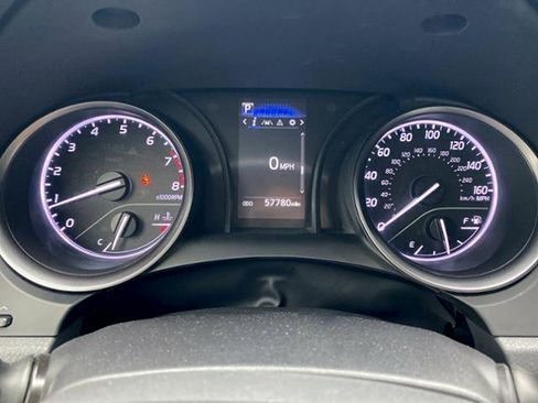 Used 2023 Toyota Camry SE image 2