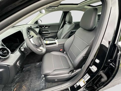 Used 2026 Mercedes-Benz C 300 4MATIC Sedan image 21