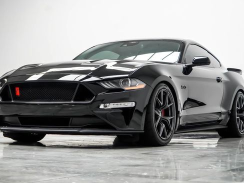 Used 2021 Ford Mustang GT w/ Black Accent Package RWD image 10