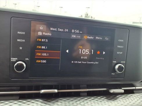 Certified 2024 Kia Carnival LX image 14