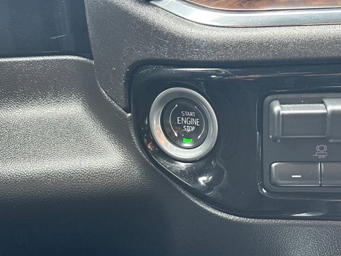 Used 2024 GMC Sierra 1500 SLT w/ SLT Premium Plus Package image 20