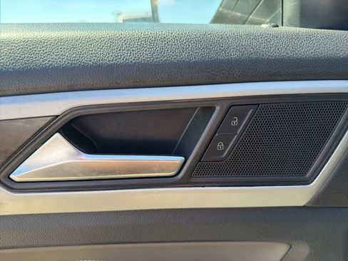 Used 2022 Volkswagen Atlas SE w/ Panoramic Sunroof Package image 15