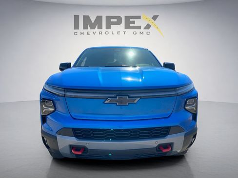Used 2026 Chevrolet Silverado EV Trail Boss AWD/4WD image 8