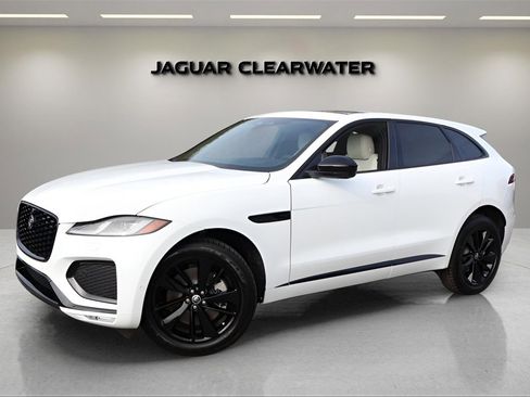 New 2026 Jaguar F-PACE R-Dynamic S image 1