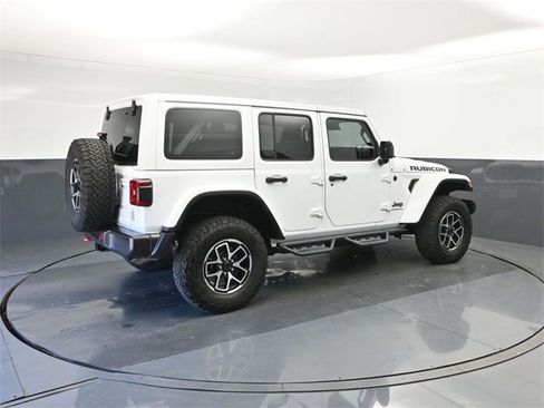 Used 2025 Jeep Wrangler Rubicon image 15