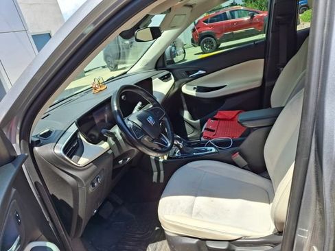 Used 2024 Buick Encore GX Preferred FWD image 2