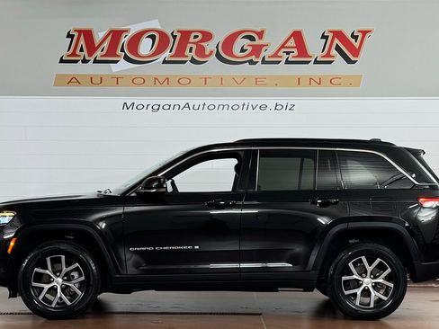 Used 2024 Jeep Grand Cherokee Limited image 6
