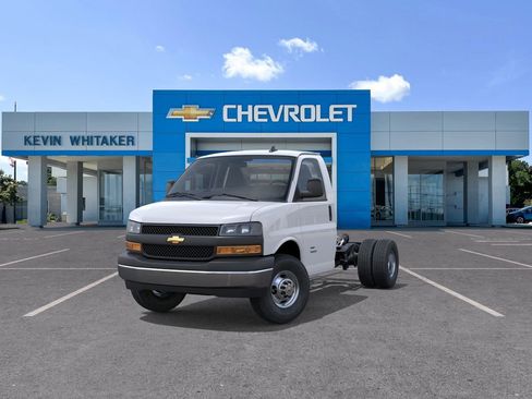 New 2026 Chevrolet Express 3500 w/ Power Convenience Package image 32