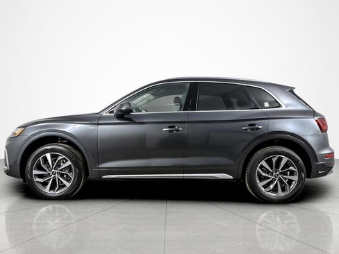 Used 2023 Audi Q5 2.0T Premium Plus w/ Premium Plus Package AWD/4WD image 2