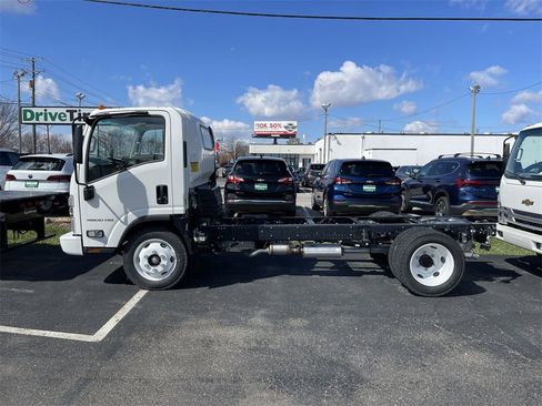 New 2024 Chevrolet Low Cab Forward image 3