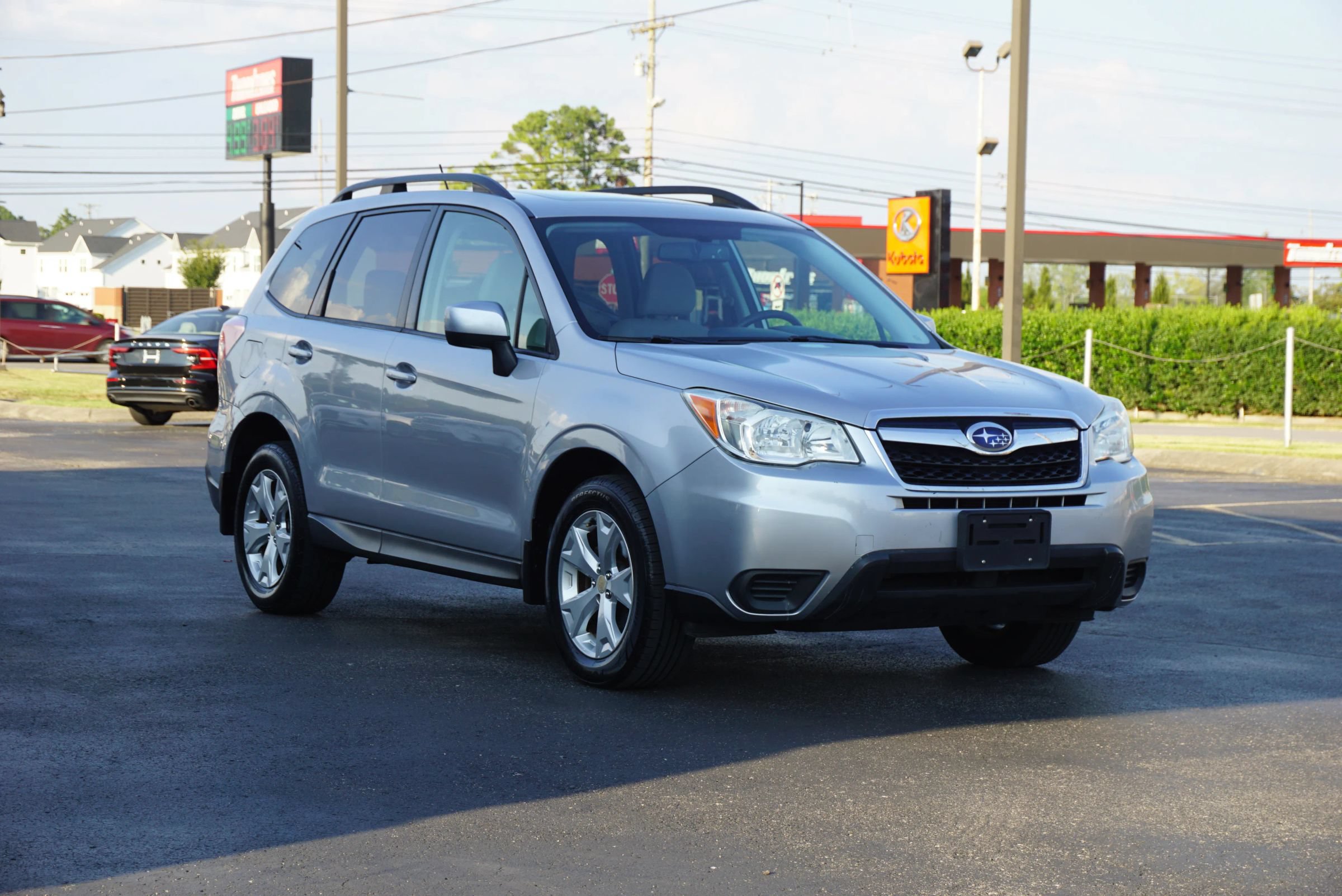 Used 2014 Subaru Forester 2.5i Premium w/ All-Weather Package AWD/4WD image 3