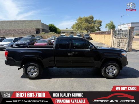 Used 2021 Toyota Tacoma SR RWD image 10